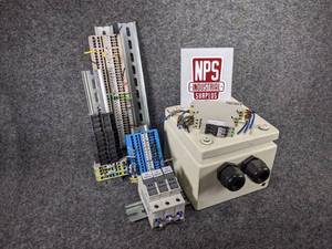 lot 33 image: Lot of Terminal Blocks Fuse Holders and More (Loc. S47)