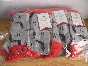 lot 66 image: Lot of 30 Pair State Socks