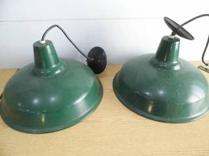lot 77 image: Lot of 2 Green Metal Lights