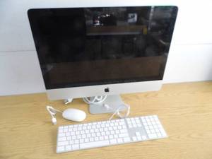 lot 98 image: Apple 21.5 iMac