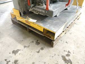 lot 10 image: Soft Ride Steel Pallet, Fits Lot 9 ...