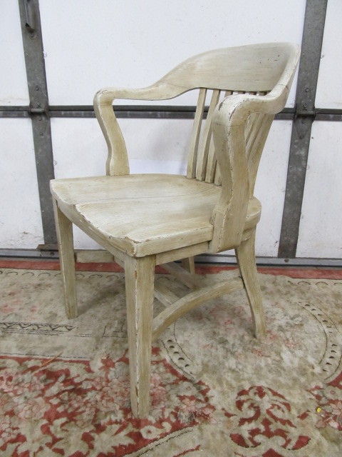Antique Oak Courtroom Jury Chair Little Canada Estate Auction Antiques Collectibles More K Bid
