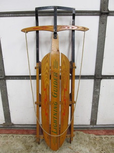 lot 21 image: Vintage LIGHTNING GUIDER Wooden Snow Sled