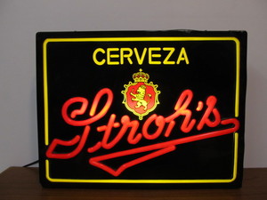 lot 35 image: Working Vintage STROHS Lighted Beer Sign