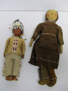 lot 76 image: 2 Old Vintage Hand Made and Decorated Native American Dolls