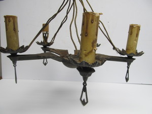 lot 149 image: Vintage Deco 5-Light Hanging Chandelier Lamp