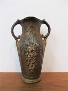 lot 122 image: Small Antique French 2 Handled Cast Metal Vase