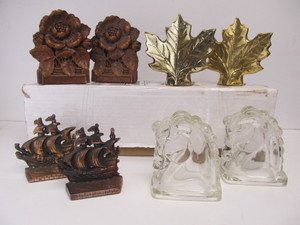 lot 198 image: 4 Sets of Vintage Bookends