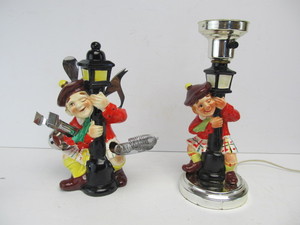 lot 206 image: Vintage Drunk On Lamp Post Bar Lamp & Utensil Holder