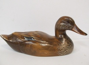 lot 246 image: Nice Vintage Hand Carved Signed Wooden Duck Decoy