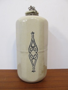 lot 305 image: Antique Stoneware Foot Warmer