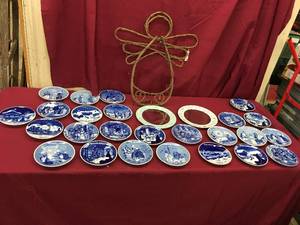 Julen Plates & Wooden Angel