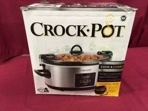 Crock Pot Slow Cooker, Retail $39.99