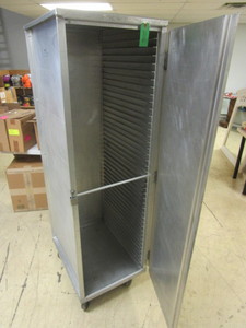 lot 206 image: STAINLESS STEEL WEAR EVER CABINET RACK
