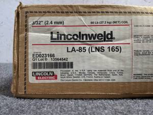 lot 27 image: LincolnWeld LA-85 MIG Welding Wire   60# Spool   332   Part No. ED023166