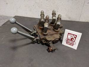 lot 30 image: 2-Lever Hydraulic Valve for Tractor Valve