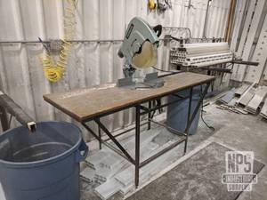 lot 4 image: Hitachi 15 Miter Saw Model C15FB w Table
