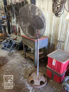 lot 33 image: 20 Shop Fan on Stand