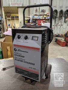 lot 92 image: Schumacher Battery Charger 1040A 612V