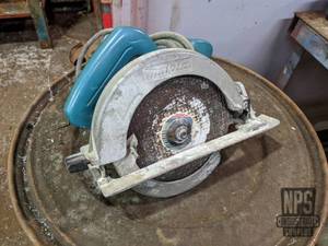 lot 101 image: Makita Model 5740NB Circular Saw