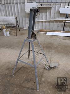 lot 108 image: Pneumatic Notching Machine