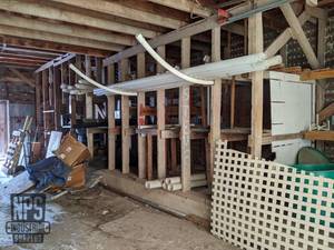 lot 18 image: Contents of Building #1