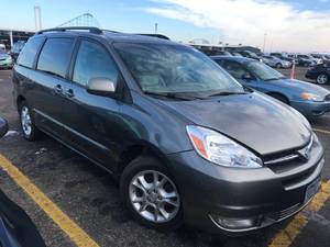 2004 Toyota Sienna XLE Limited