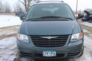 2005 Chrysler Town & Country - 1 Owner - 100,301 Miles -