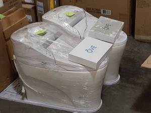 lot 23 image: Smart 1-Piece 1.28 GPF Single Flush Elongated Toilet and Bidet with Seat in White