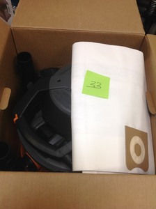 lot 33 image: 16 Gal. 6.5 Peak HP NXT Wet Dry Vac with Detachable Blower  in good condition