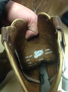 lot 99 image: Justin brown leather square tip cowboy boots JBL1116 size 8.5 B not used