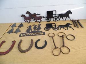 Metal Art - Spikes - Horseshoes