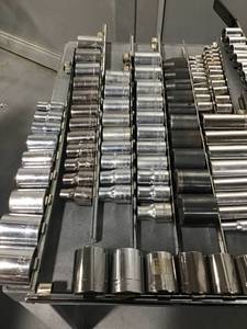 lot 37 image: HUGE LOT OF CRAFTSMAN SOCKETS - SAE and METRIC ALL DRIVE SIZES