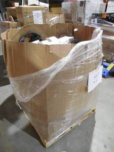 lot 5 image: WHOLESALE PALLET LOT OF GENERAL MERCHANDISE, SMALLS- TOOLS,HARDWARE ITEMS