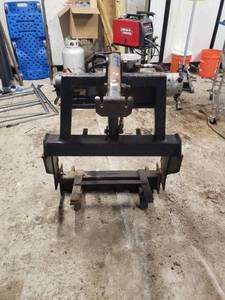 lot 102 image: Boss 83 Snow plow - v-plow