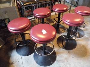 Lot of 6 Stools
