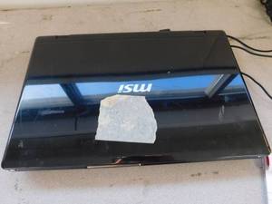 lot 32 image: MSI Notebook PC - Windows 7 Operating System