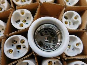lot 35 image: Leviton 200 Incandescent Lampholders Porcelin Base