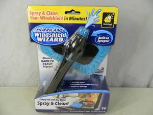 lot 20 image: New Hurricane Windshield Wizard