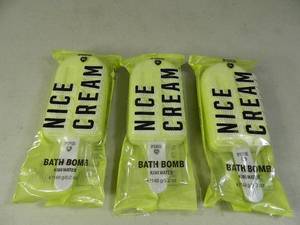 lot 37 image: 3 New Victorias Secret Bath Bombs