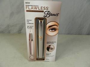 lot 39 image: New Finishing Touch Flawless Brows