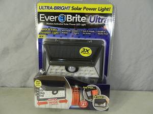 lot 40 image: New Ever Brite Ultra