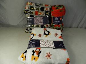 lot 73 image: 3 New Holiday Inspired Throws