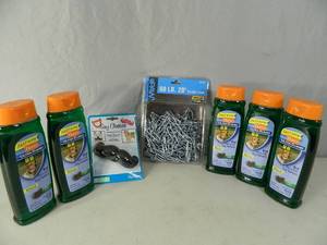lot 90 image: New Pet Products