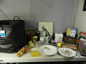 lot 174 image: Household and Decor