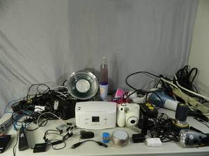 lot 179 image: Assorted Electronics