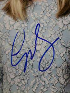 lot 38 image: Saoirse Ronan Signed 8x10 Photo (JSA COA)
