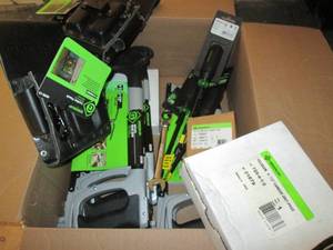 lot 4 image: Box of new Greenlee tools including...