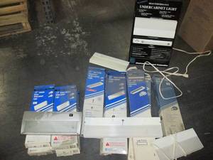 lot 49 image: Lot of under cabinet lights, variou...
