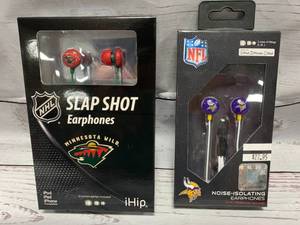lot 46 image: Minnesota Vikings & Wild Noise Isolating Earphones